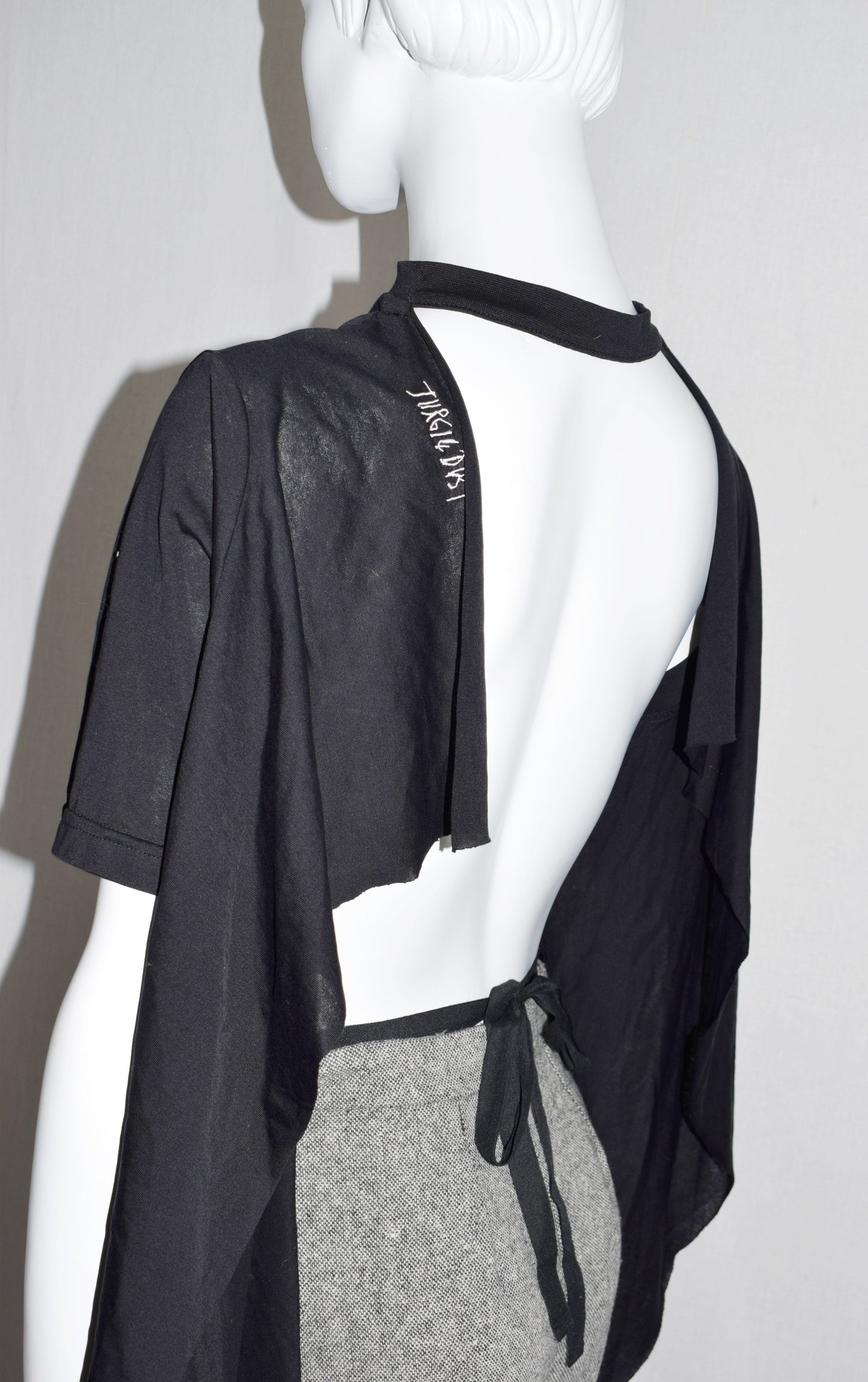 Jurgi Persoons x DUST apron dress