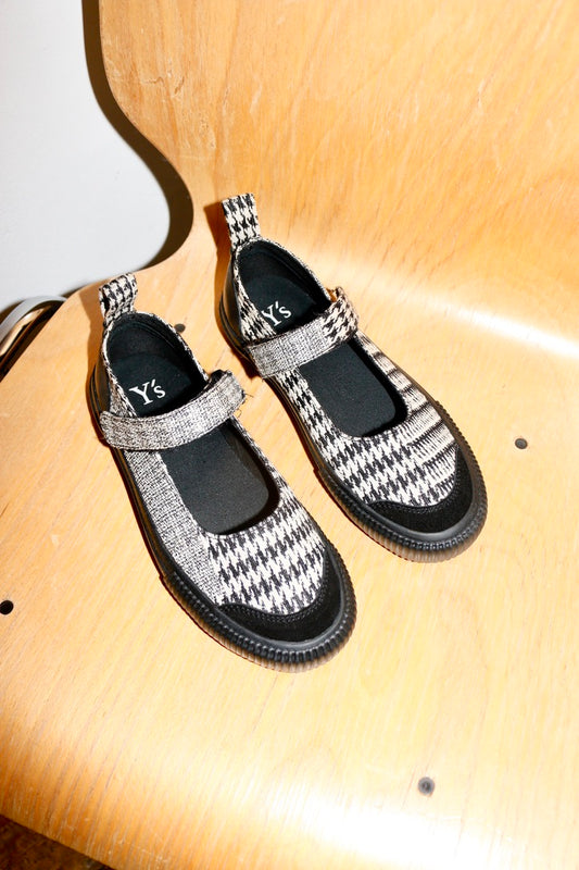 Y's Mary Jane shoes