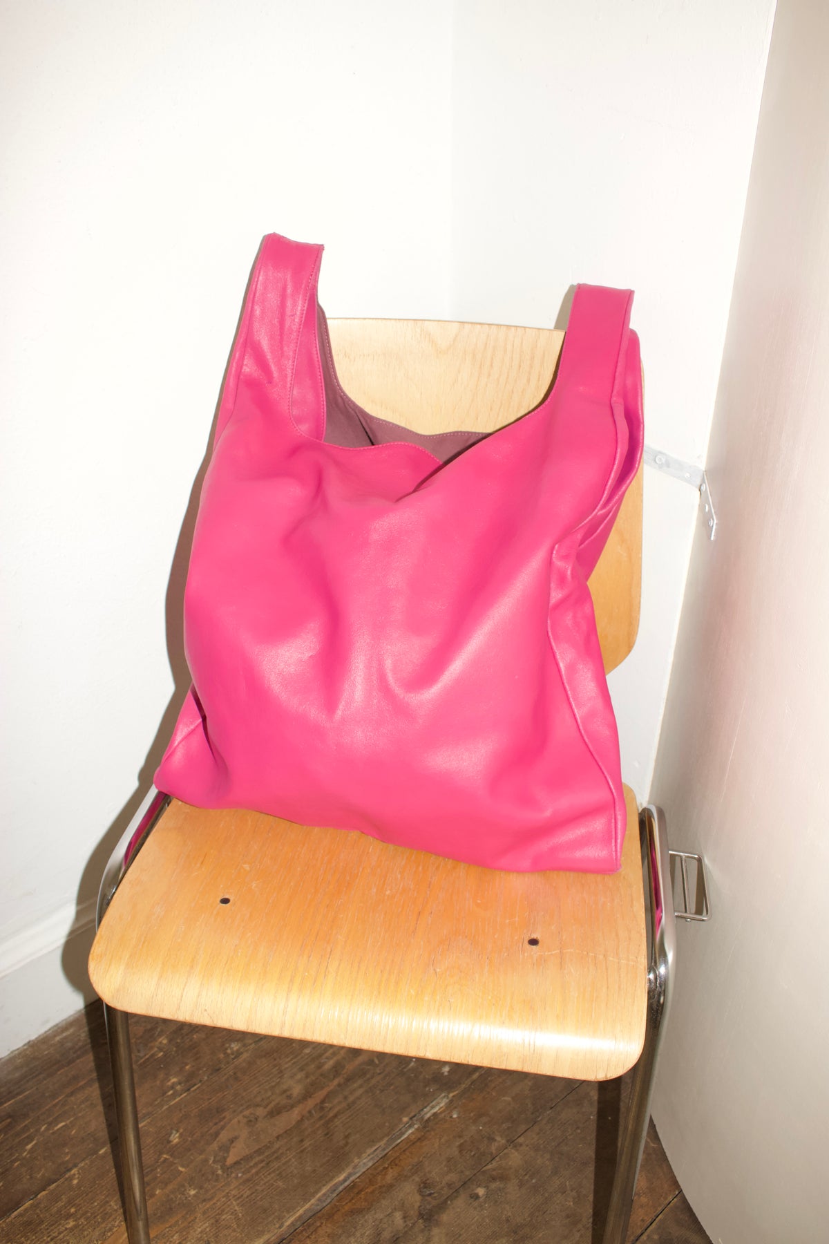 MM6 Hot pink tote