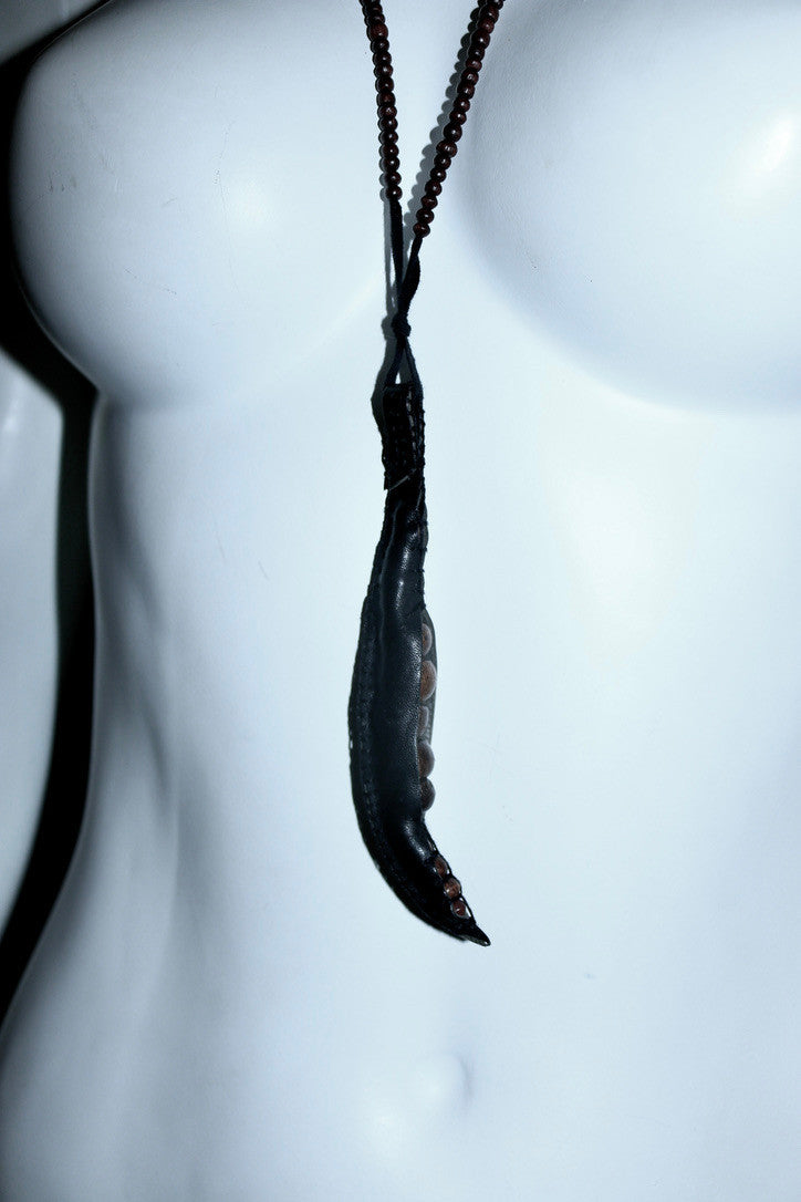 Ann Demeulemeester pea pod necklace