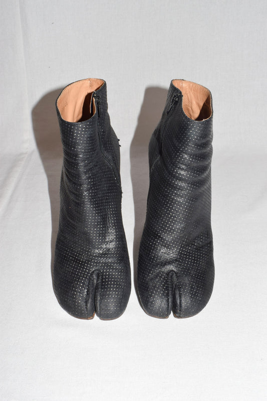 Maison Martin Margiela tabi ankle boots