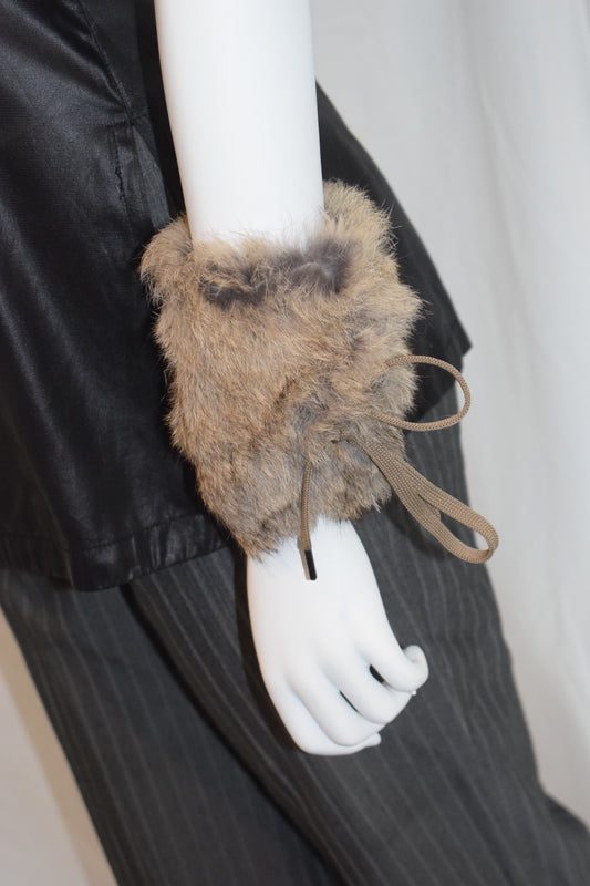 A.F. Vandevorst fur manchette