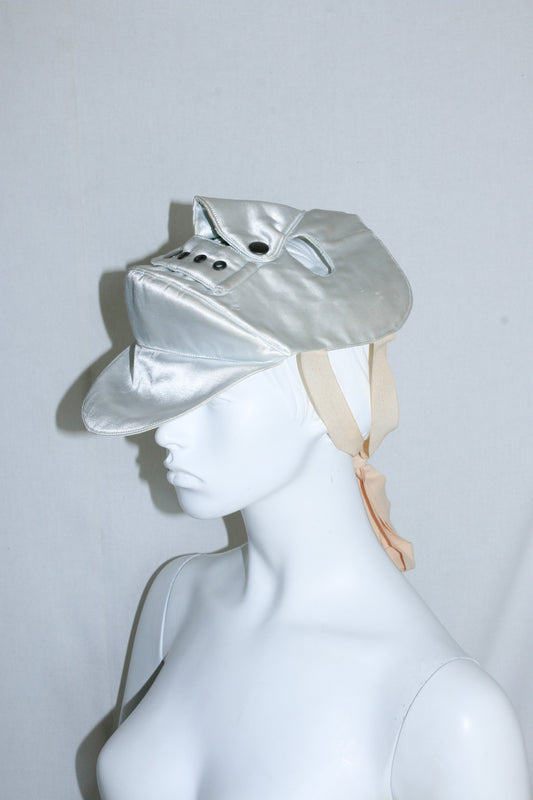 A.F. Vandevorst hat SS02